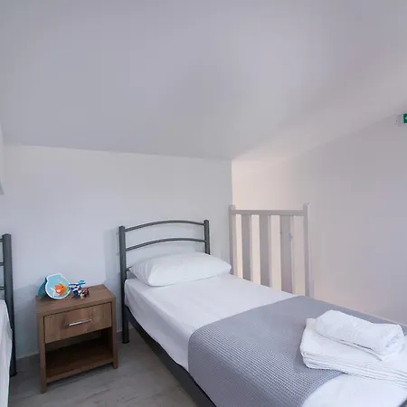 Terra Di Olive * Потос